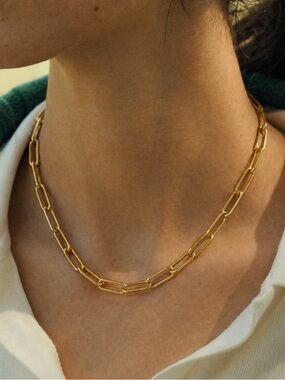 Gold Paperclip Necklace (7792)